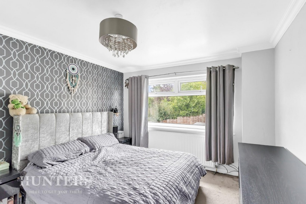 Shaftesbury Drive, Wardle, OL12 9LS