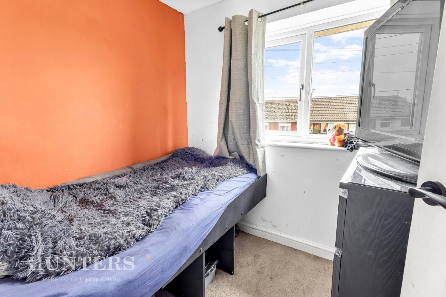 3 bedroom House for sale in Shaftesbury Drive, Wardle, OL12 9LS