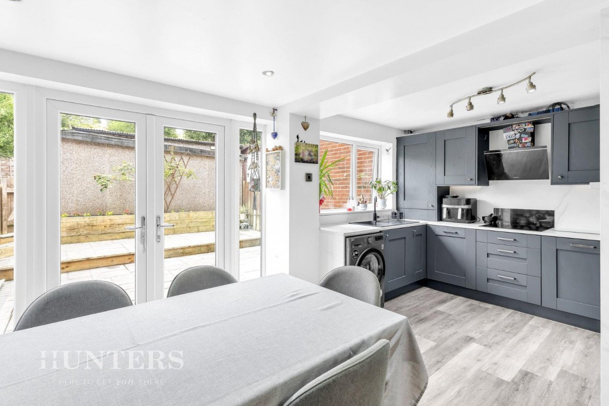 Shaftesbury Drive, Wardle, OL12 9LS