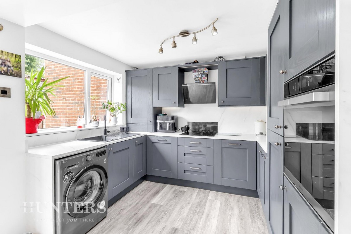 Shaftesbury Drive, Wardle, OL12 9LS