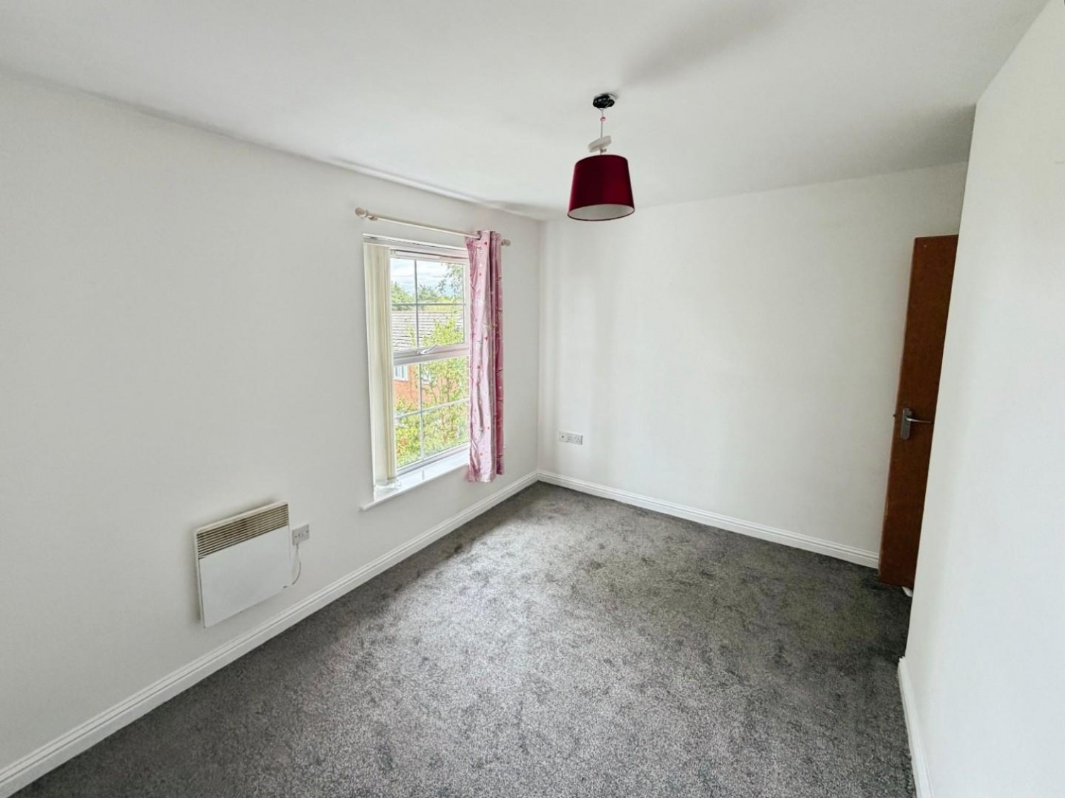 2 bedroom Flat for sale in Naylor Road, Ellesmere Port