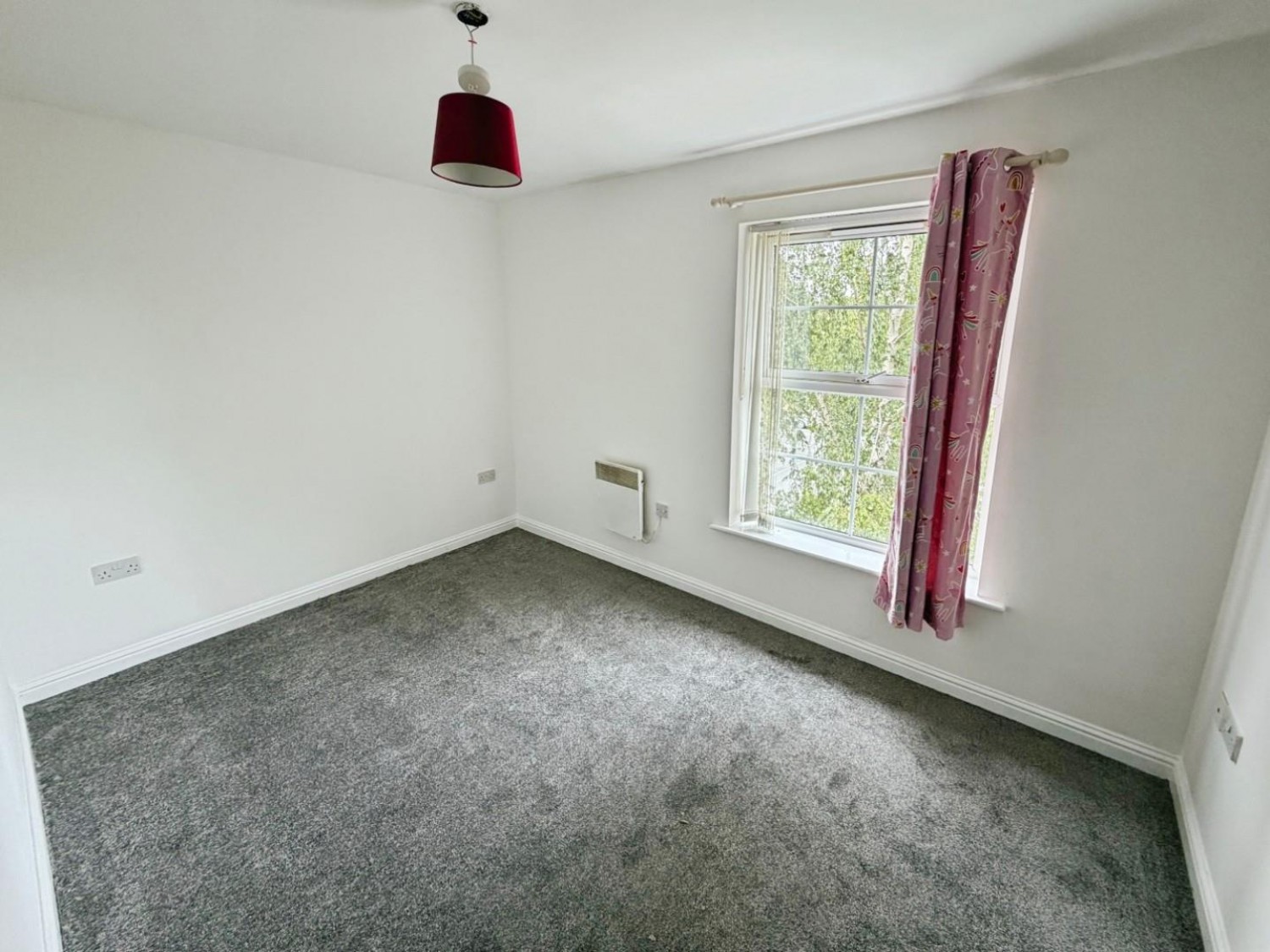 2 bedroom Flat for sale in Naylor Road, Ellesmere Port