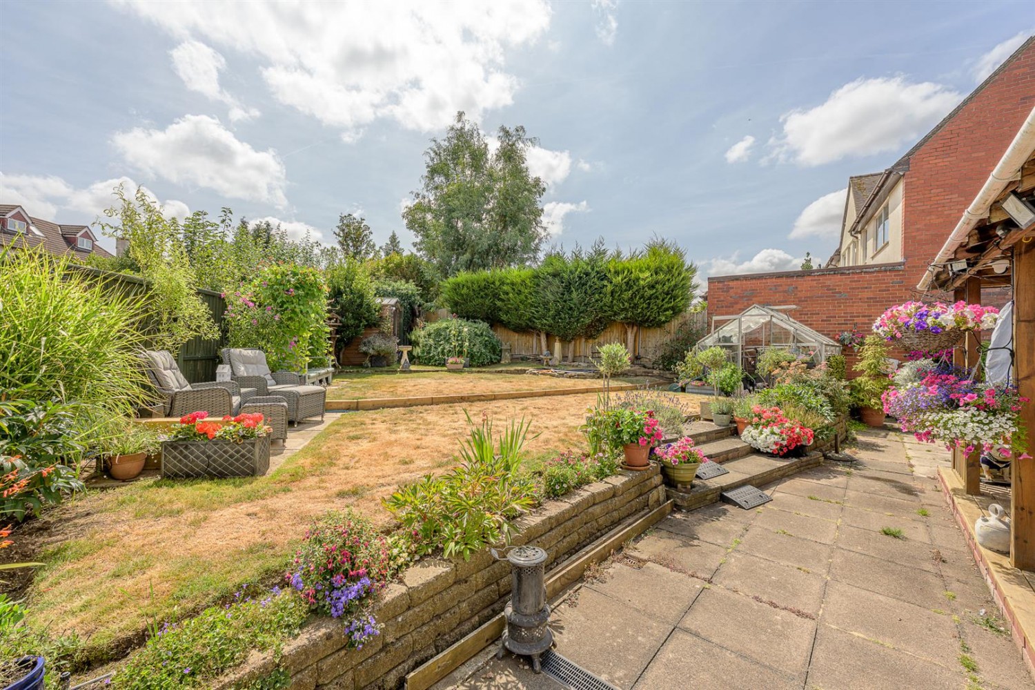 4 bedroom House for sale in Foley Road, Stourbridge, DY9 ORT