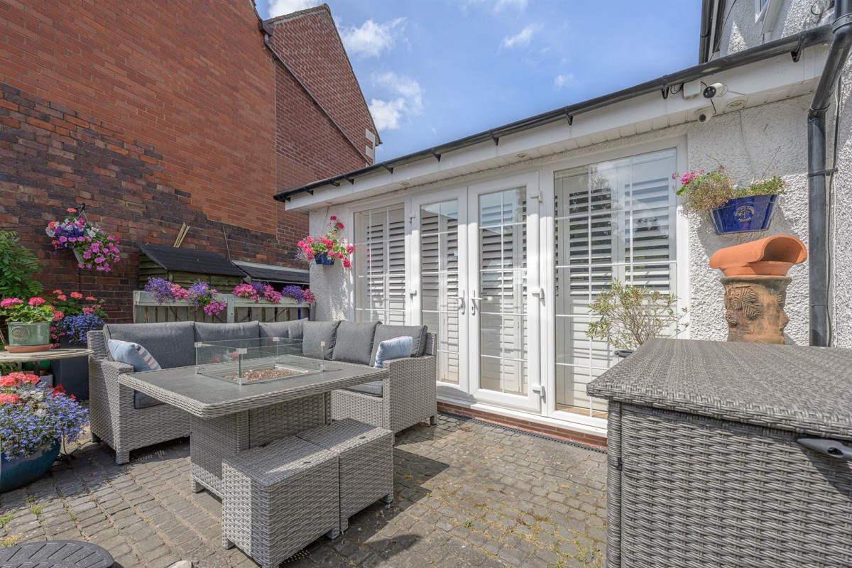 Foley Road, Stourbridge, DY9 ORT