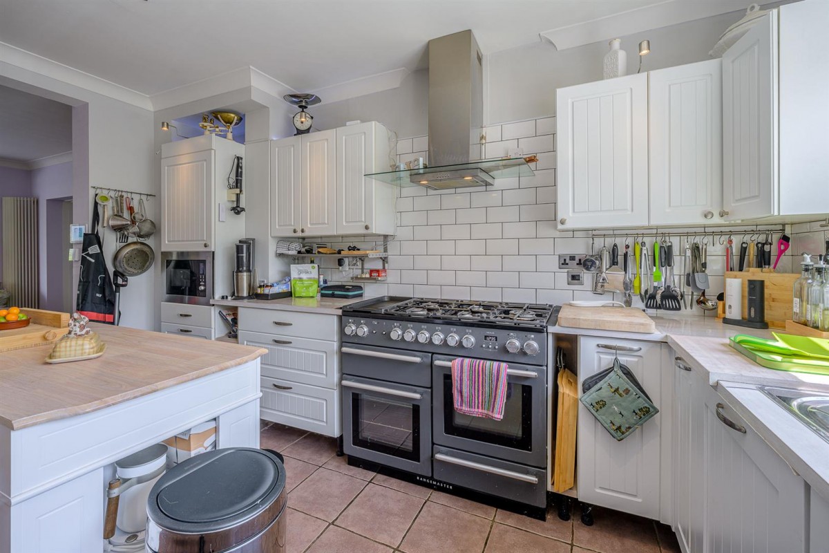 Foley Road, Stourbridge, DY9 ORT