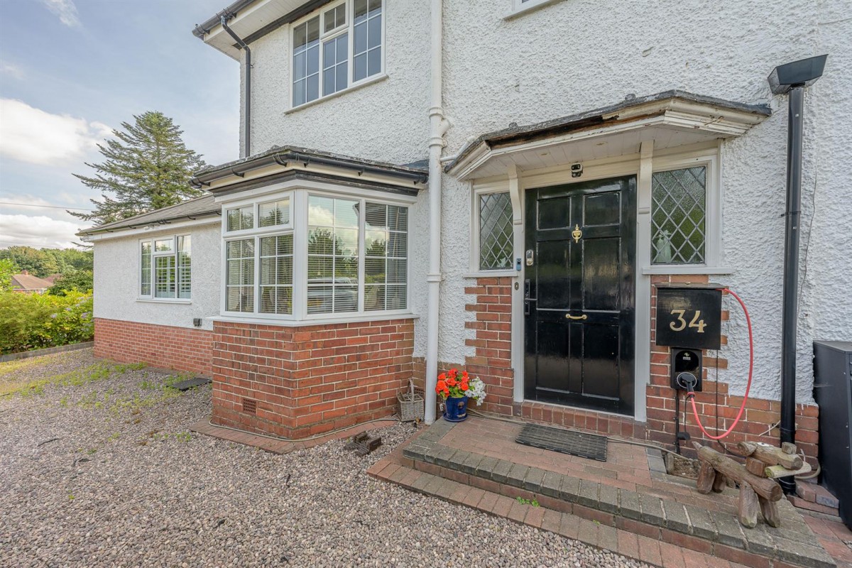 Foley Road, Stourbridge, DY9 ORT