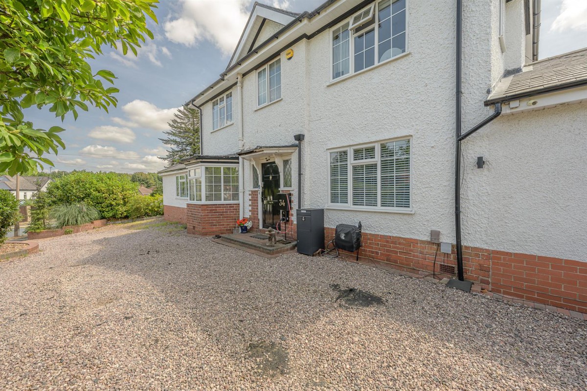 Foley Road, Stourbridge, DY9 ORT