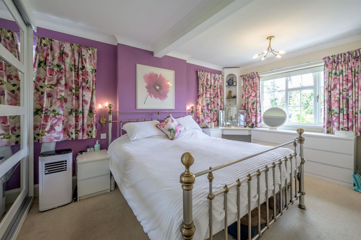 Foley Road, Stourbridge, DY9 ORT