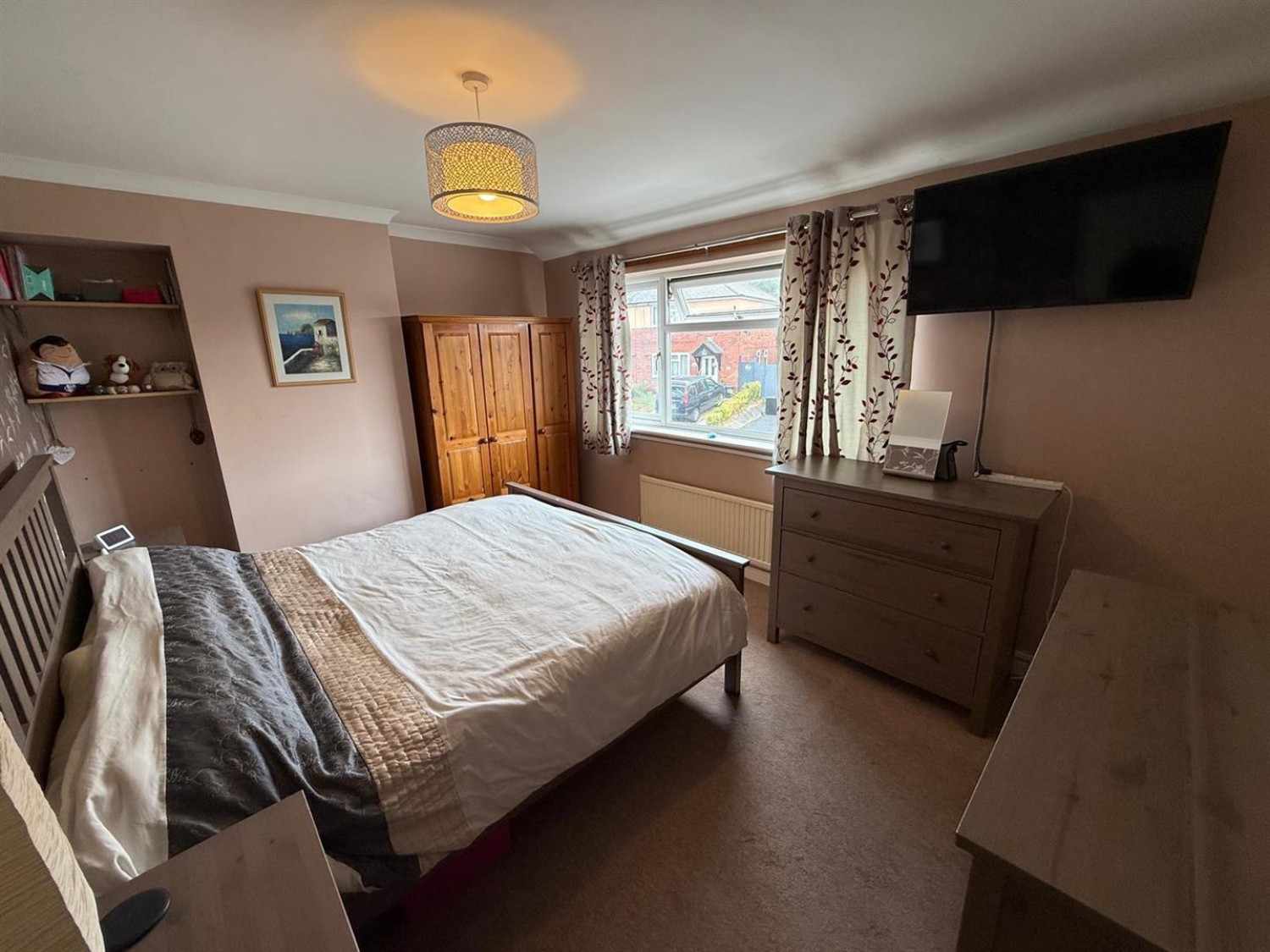 3 bedroom House for sale in Church Avenue, Stourbridge, DY8 4JZ