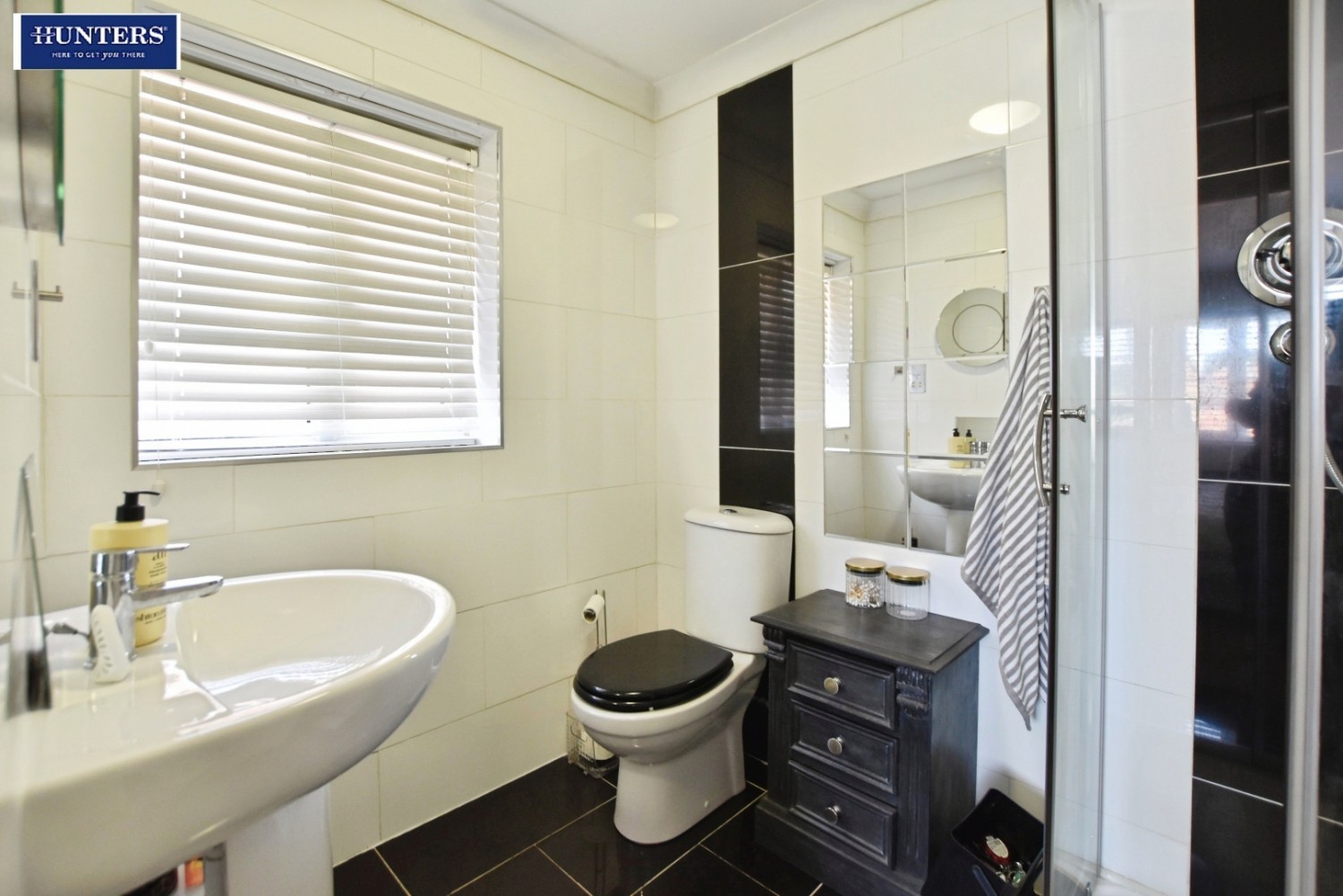4 bedroom House for sale in Old School Lane, Keadby, Scunthorpe