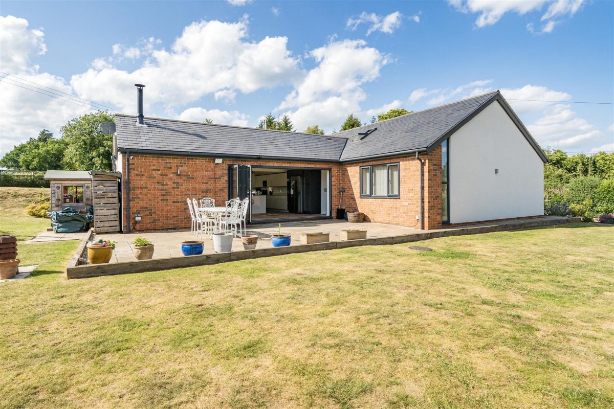 The Old Coal House, Sandy Lane, Kidderminster, DY11 5QZ