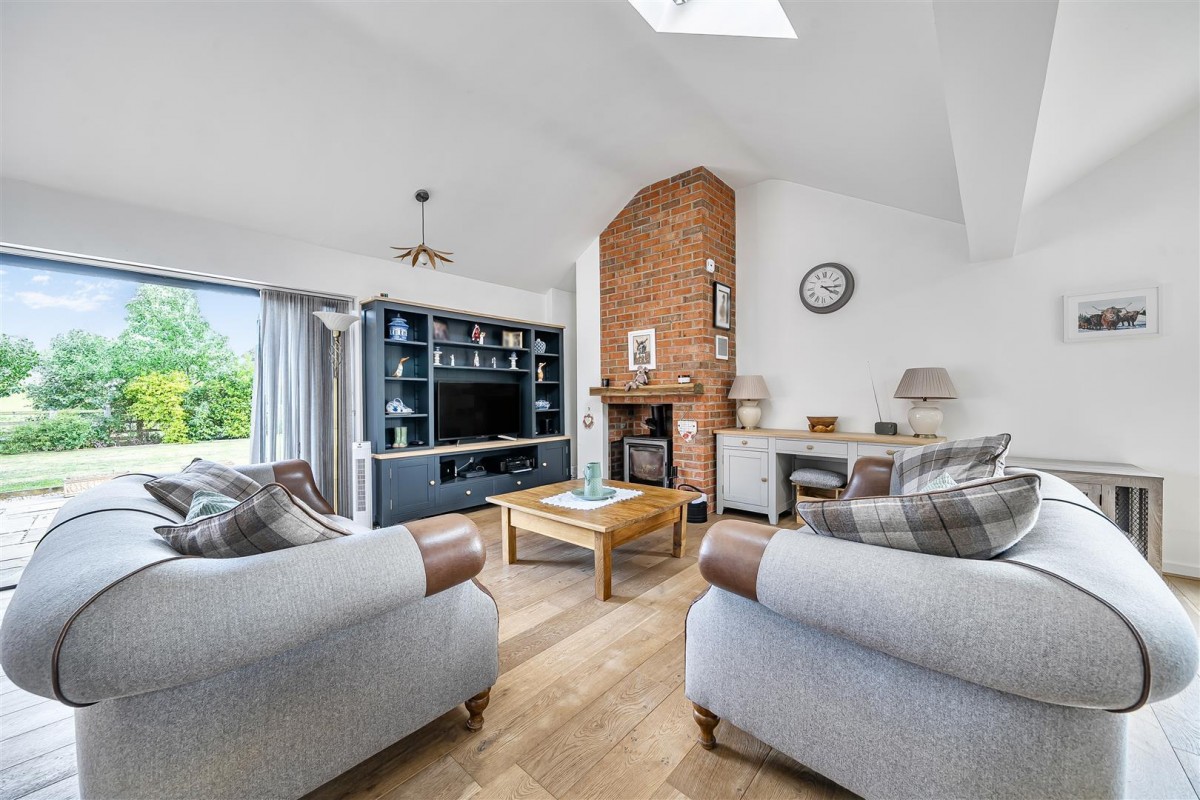 The Old Coal House, Sandy Lane, Kidderminster, DY11 5QZ