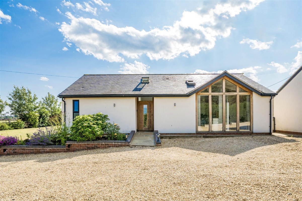 The Old Coal House, Sandy Lane, Kidderminster, DY11 5QZ