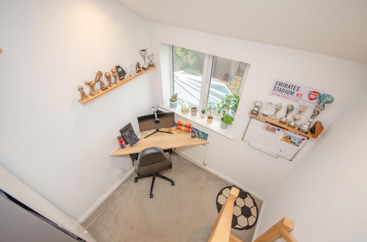 Haydock Close, Downend, Bristol, BS16 6SP
