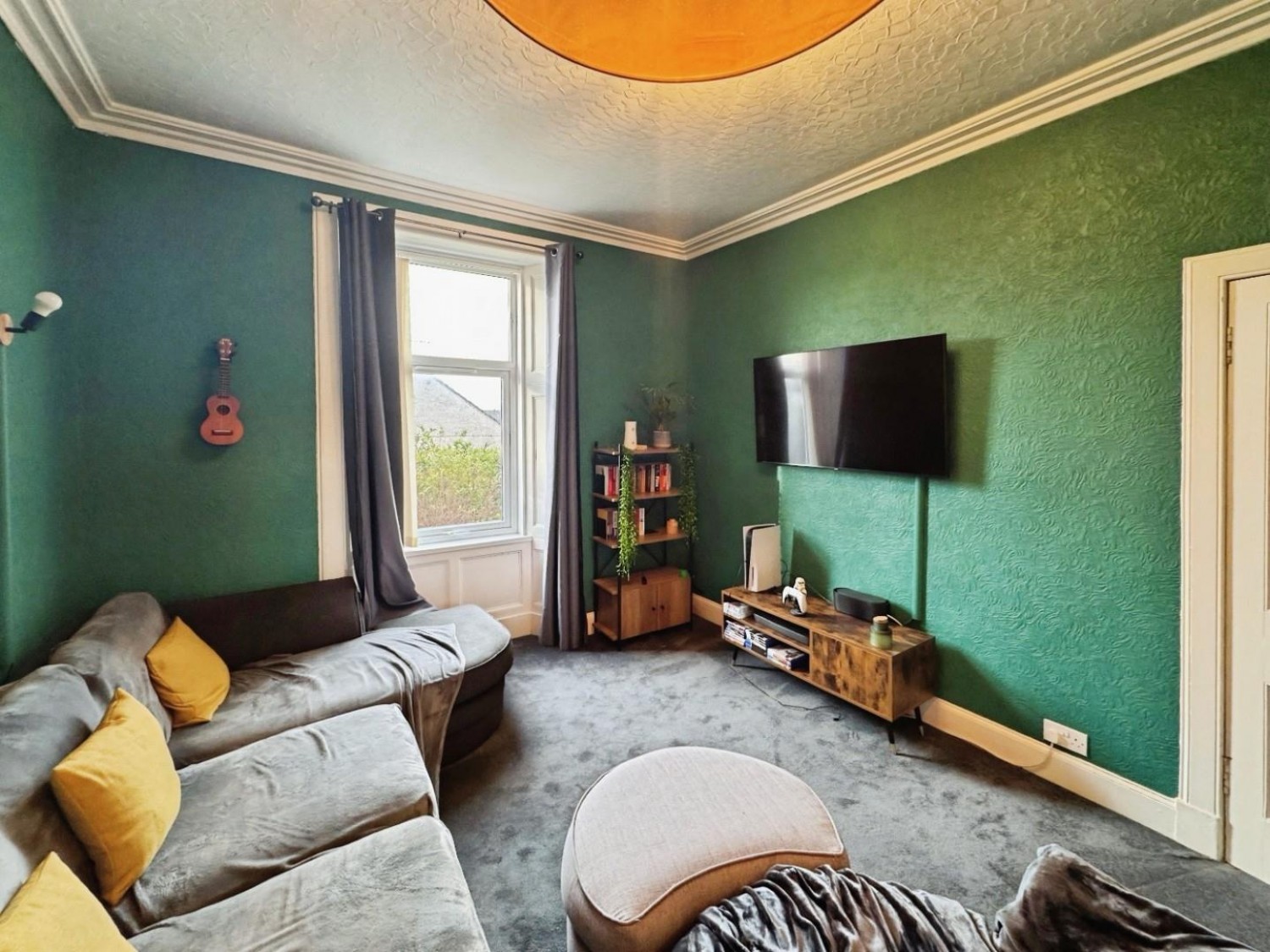 2 bedroom House to let in Sydney Place, Lockerbie