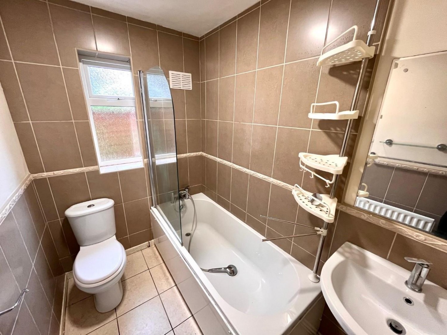 2 bedroom Flat for sale in Kenilworth Crescent, Parkfields, Wolverhampton