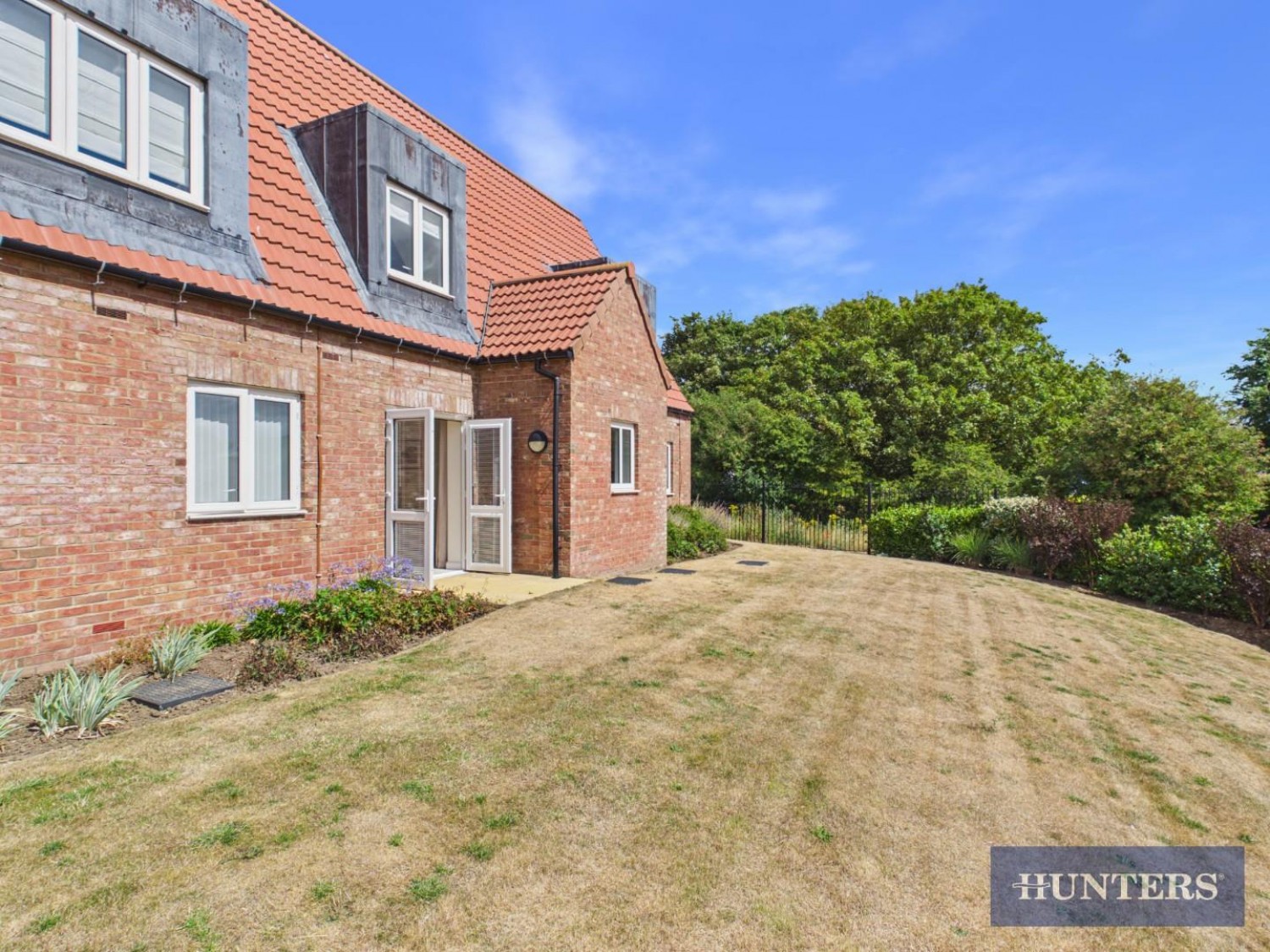 2 bedroom Flat for sale in Chantry Gardens, Filey