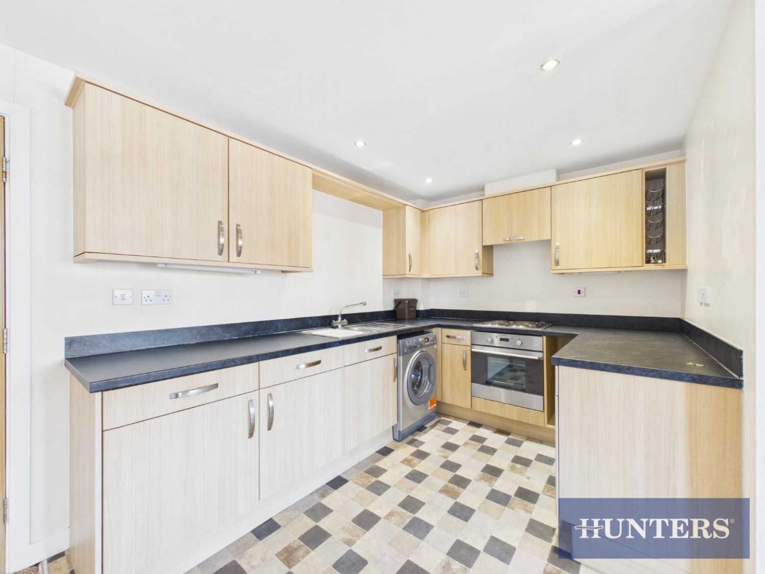 2 bedroom Flat for sale in Promenade, Bridlington