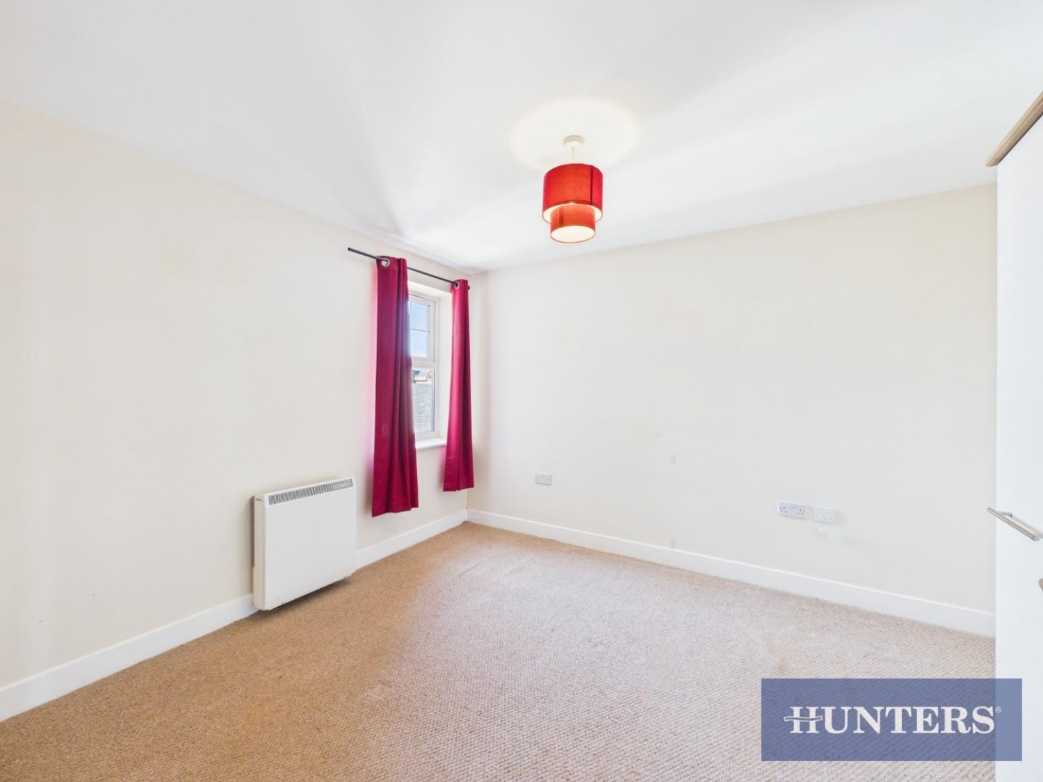 2 bedroom Flat for sale in Promenade, Bridlington