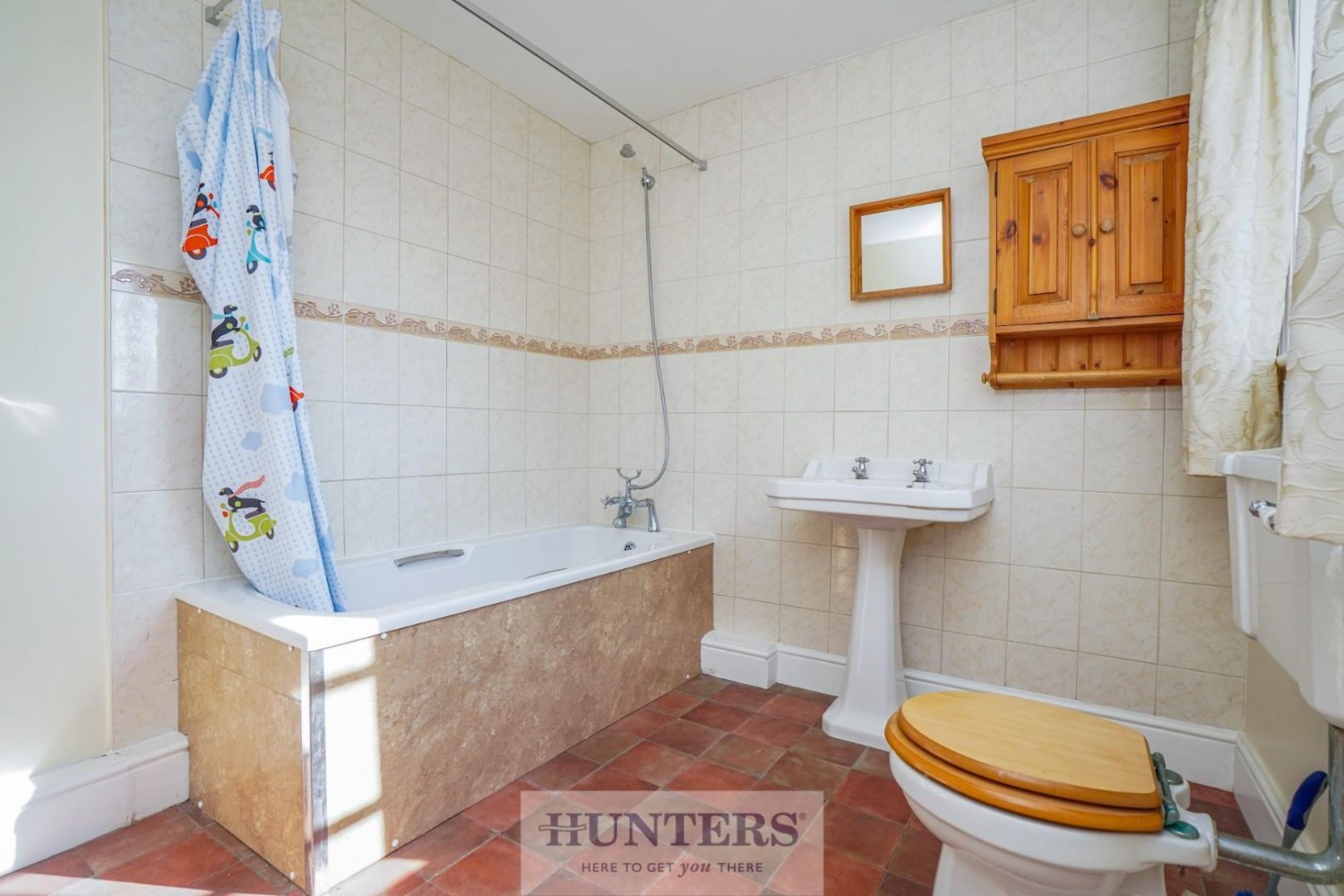 6 bedroom House to let in Main Street, Hemingbrough, Selby