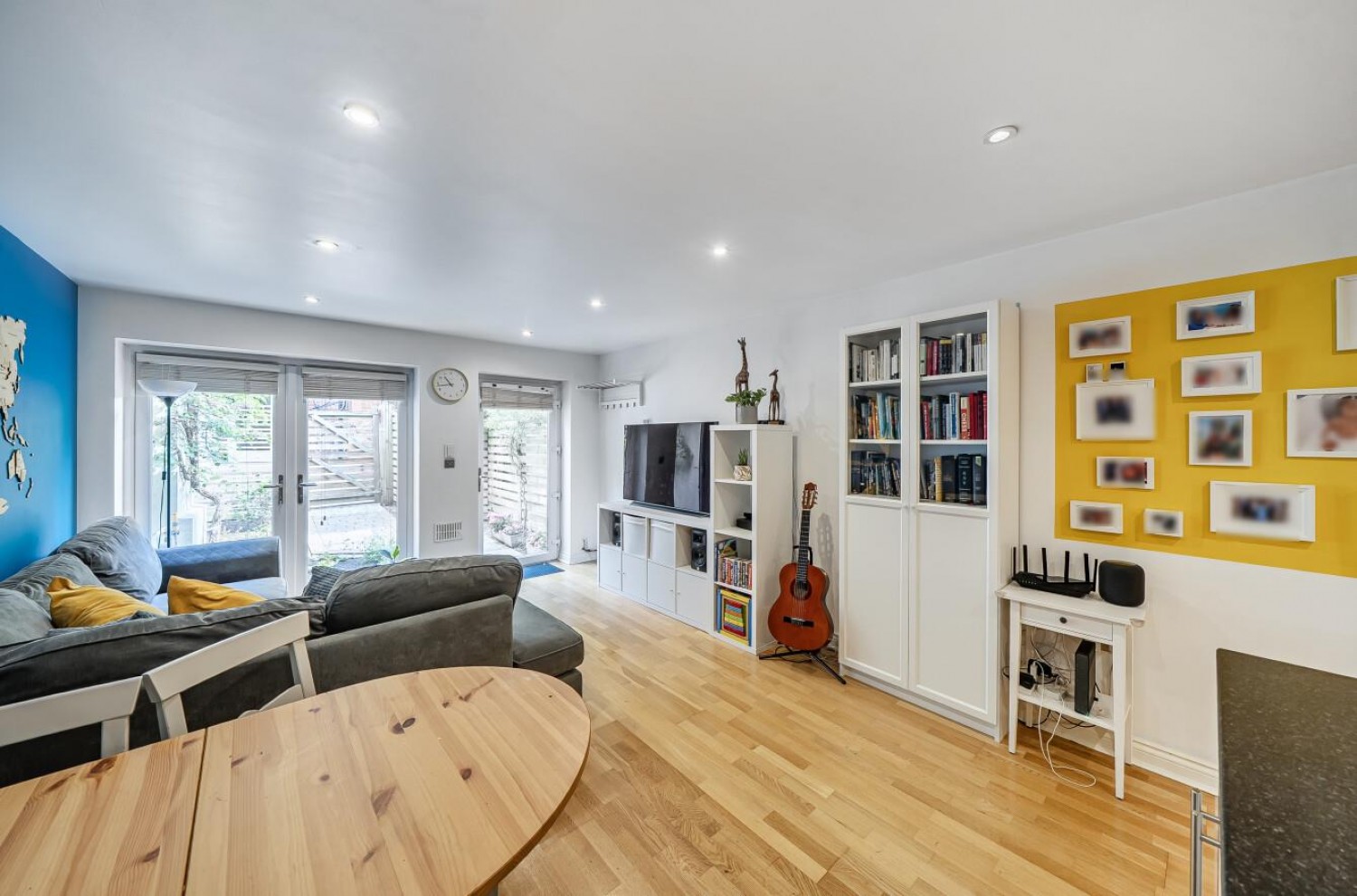 2 bedroom Flat for sale in Brownhill Road, London, SE6 1AU