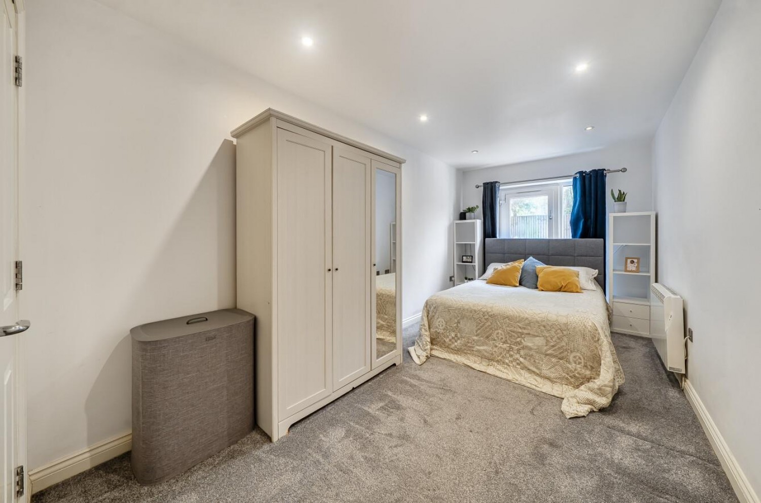 2 bedroom Flat for sale in Brownhill Road, London, SE6 1AU