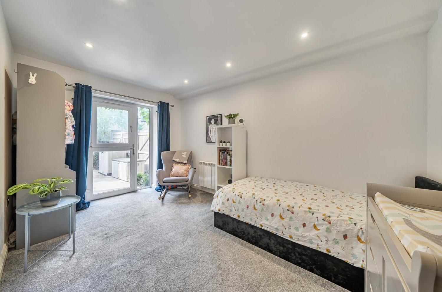 2 bedroom Flat for sale in Brownhill Road, London, SE6 1AU