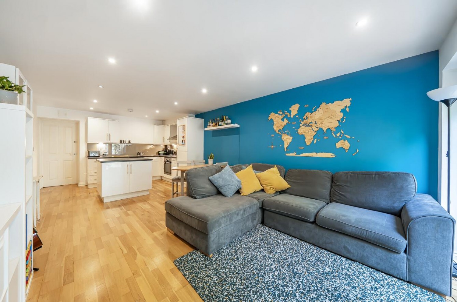 2 bedroom Flat for sale in Brownhill Road, London, SE6 1AU