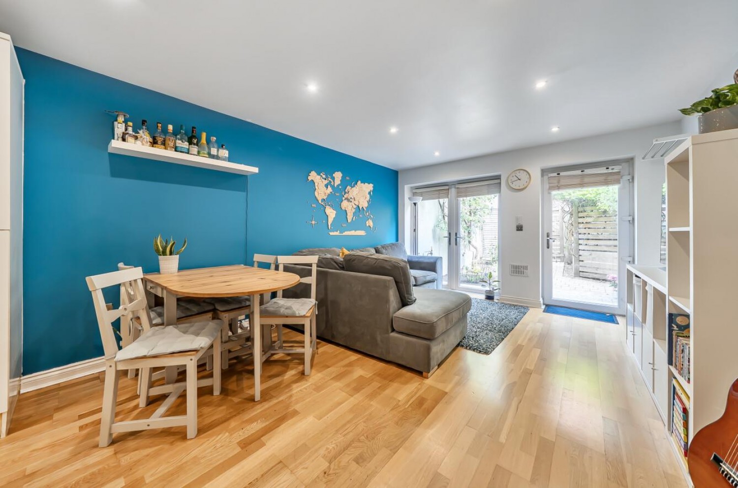 2 bedroom Flat for sale in Brownhill Road, London, SE6 1AU