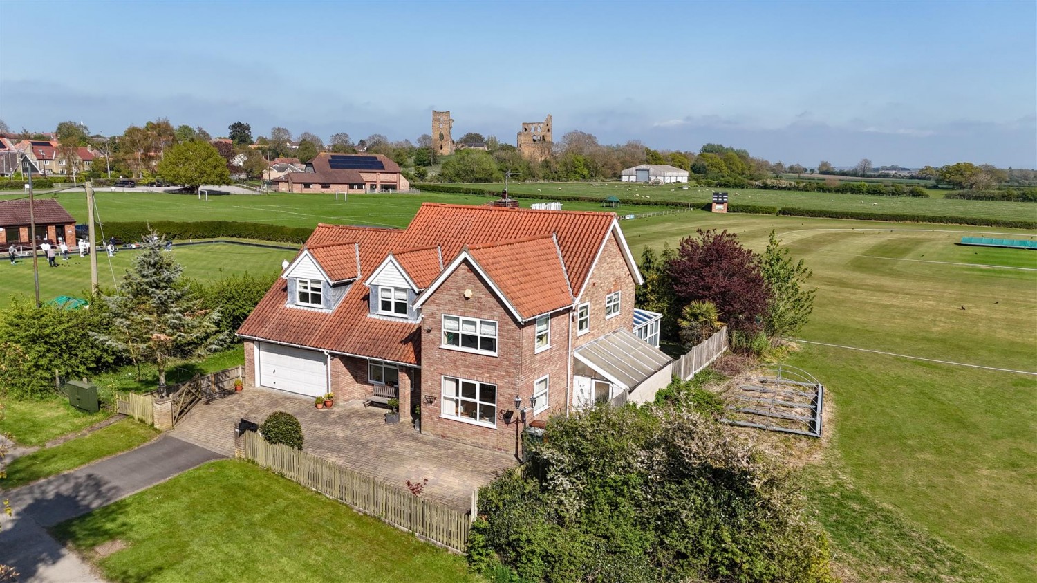 5 bedroom House for sale in York Road, Sheriff Hutton, YO60 6RQ