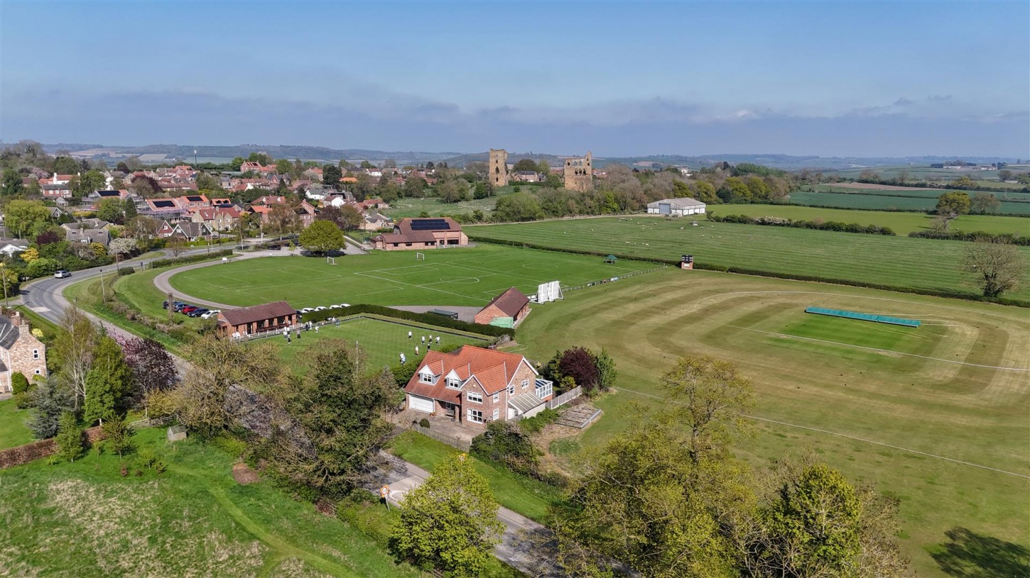 5 bedroom House for sale in York Road, Sheriff Hutton, YO60 6RQ