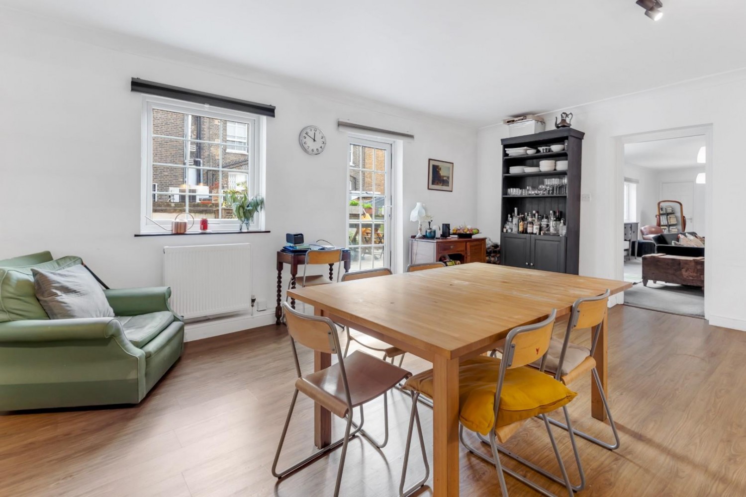 2 bedroom Flat for sale in Upper Street, London, N1