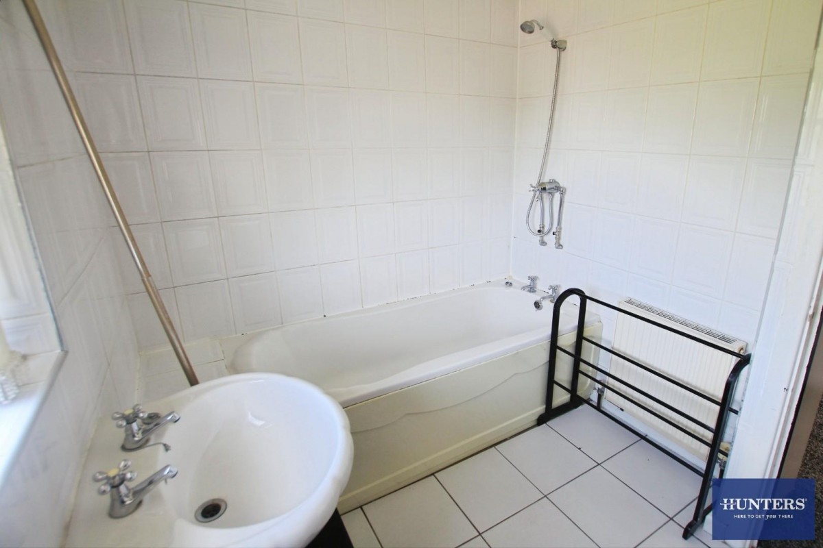 Holme Lane, Bradford, BD4 0PU