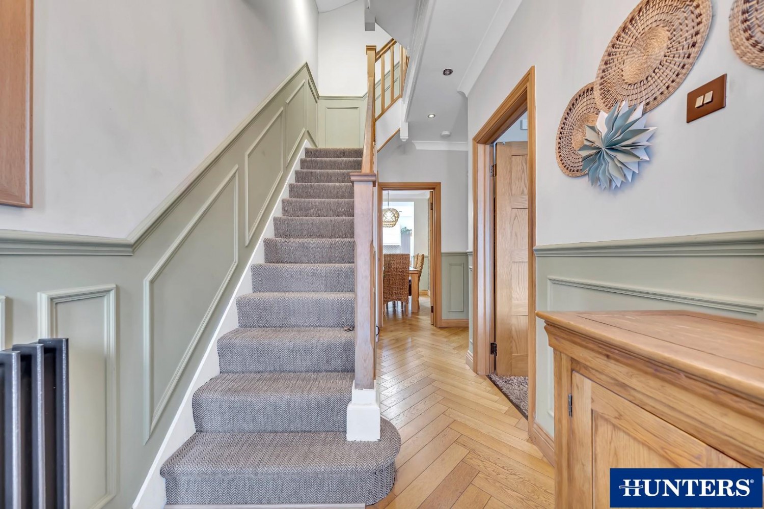 5 bedroom House for sale in Galsworthy Avenue, Chadwell Heath, RM6