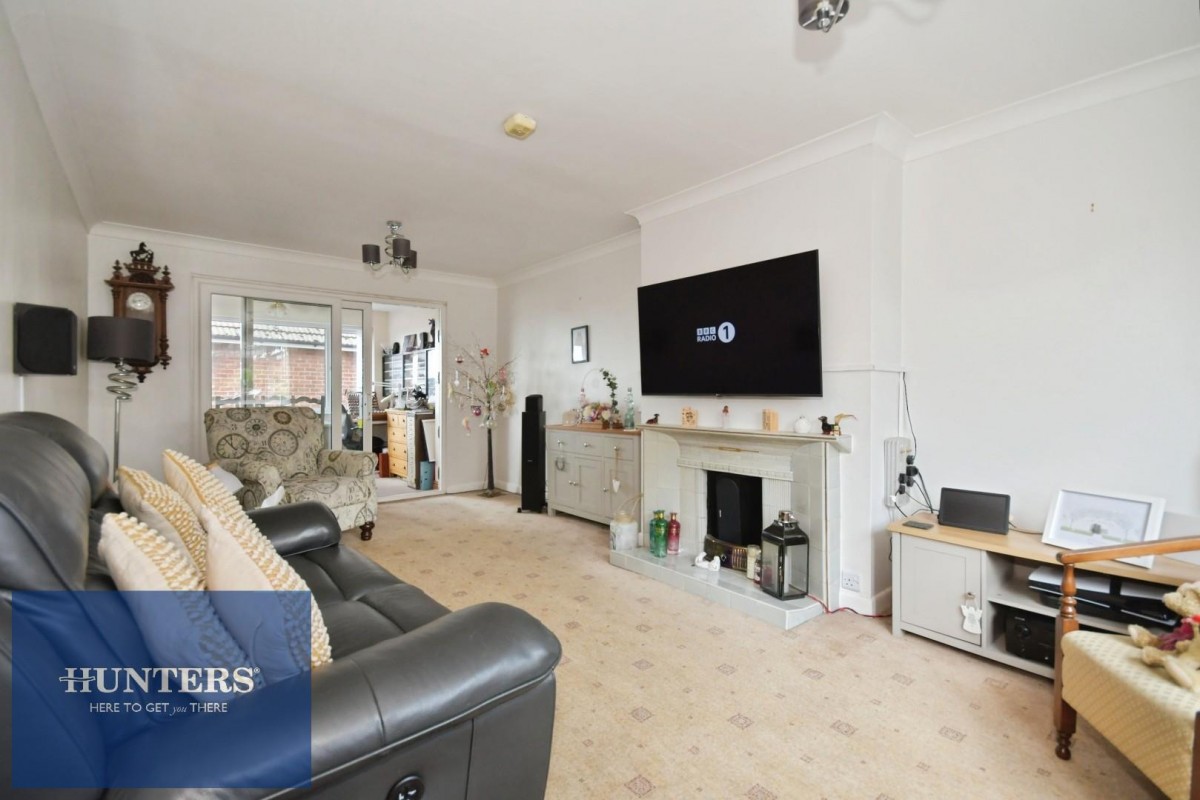 Newbridge Lane, Old Whittington, Chesterfield, S41 9JQ