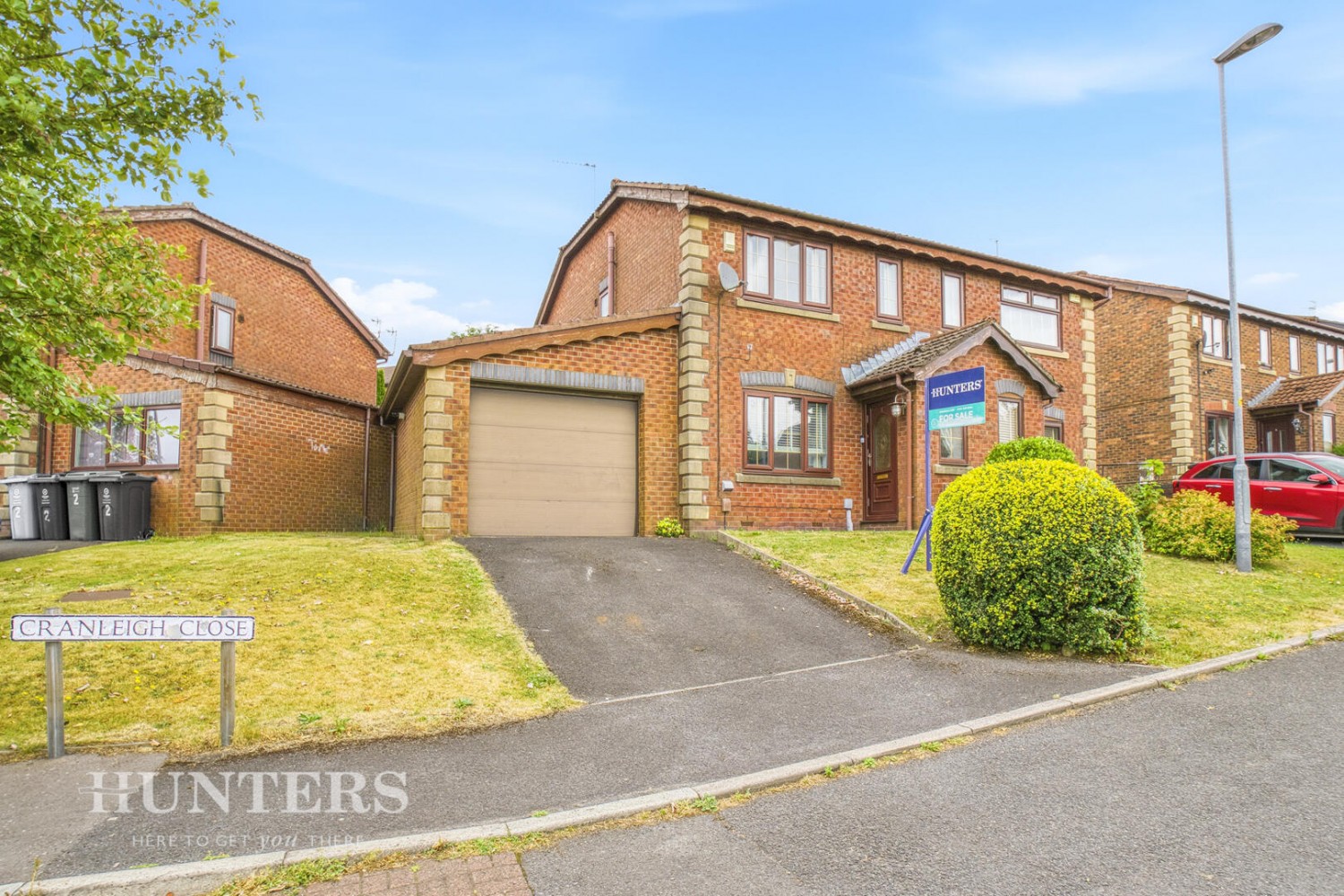 3 bedroom House for sale in Cranleigh Close, Oldham