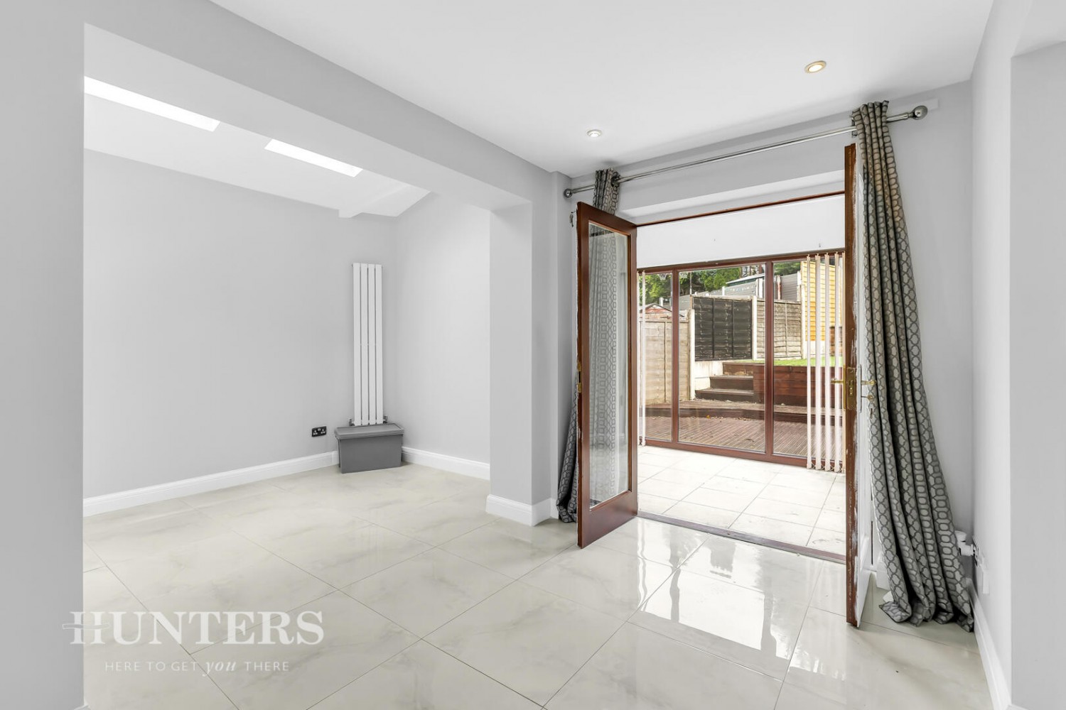 3 bedroom House for sale in Cranleigh Close, Oldham
