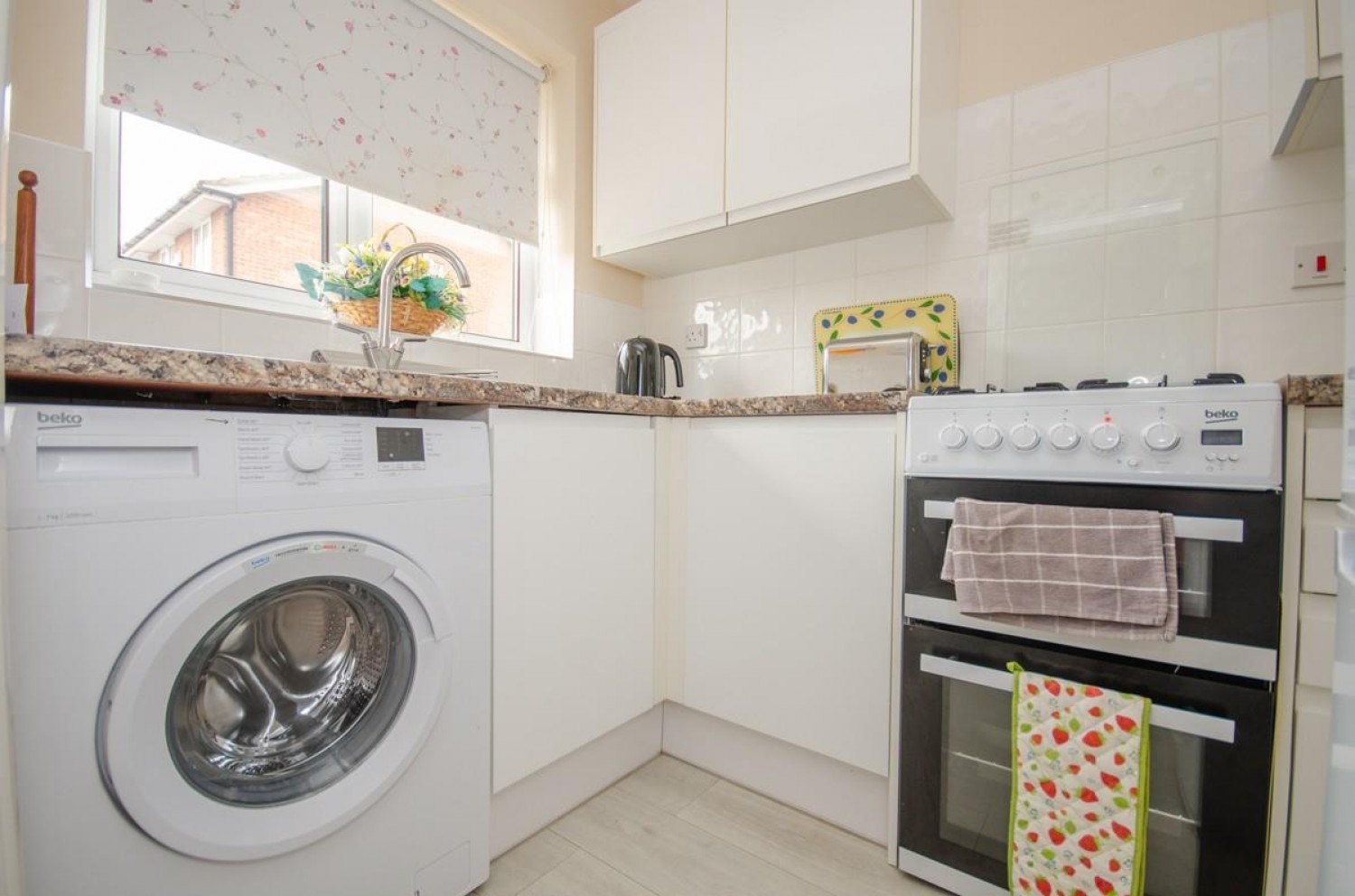 1 bedroom Bungalow for sale in Long Close, Downend Bristol, BS16 2UF