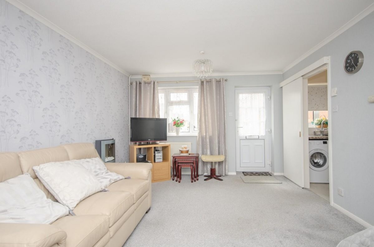 Long Close, Downend Bristol, BS16 2UF