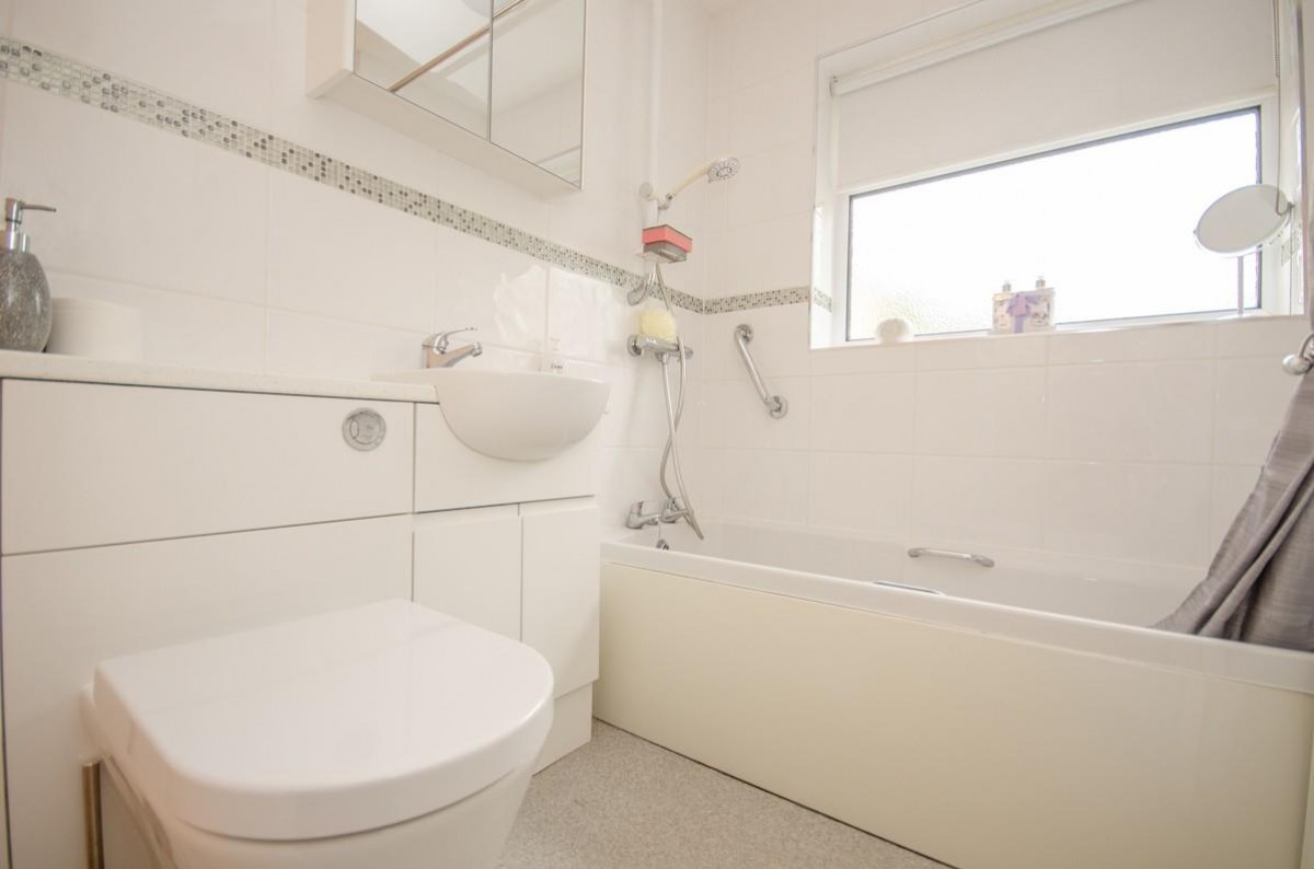 Long Close, Downend Bristol, BS16 2UF