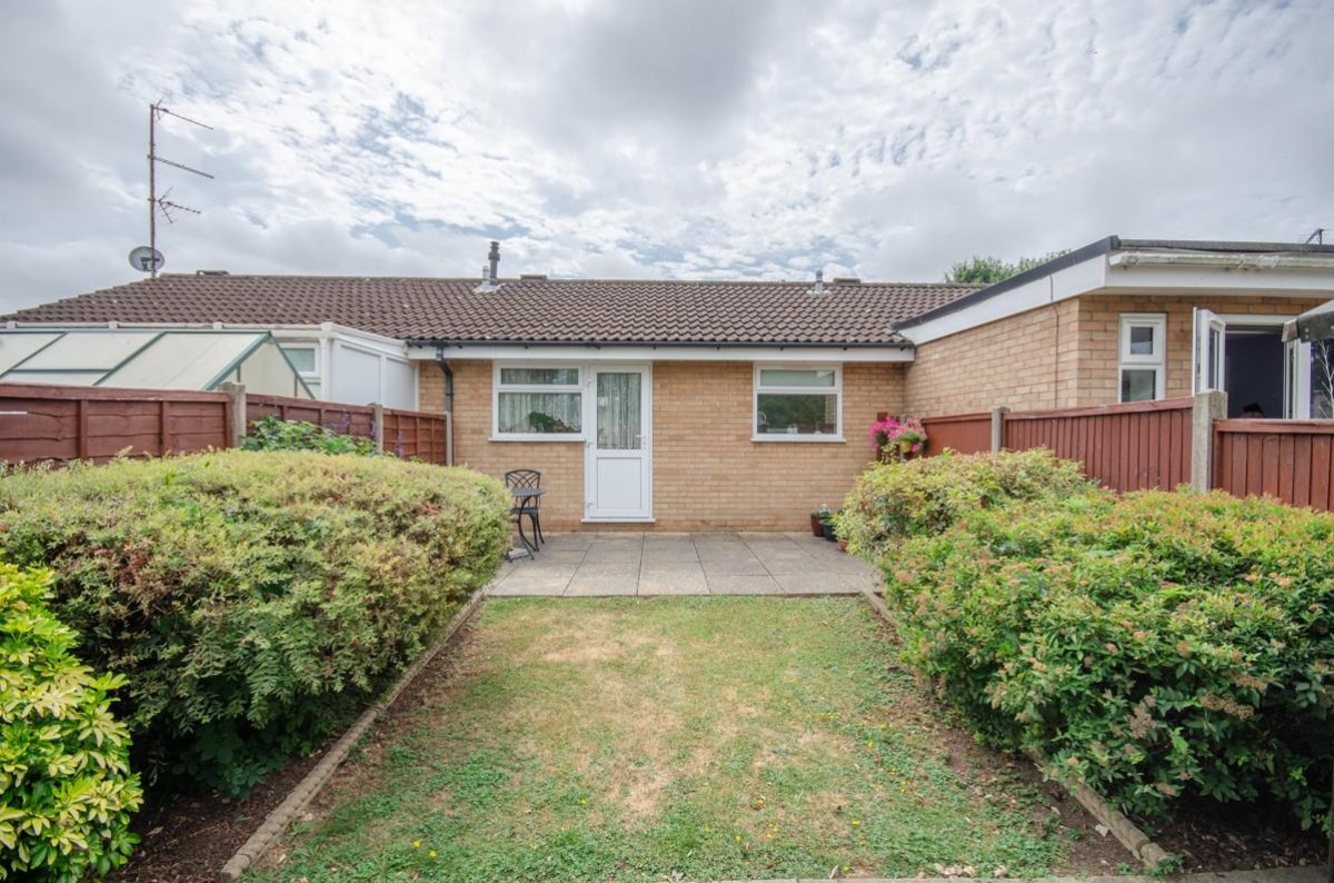 Long Close, Downend Bristol, BS16 2UF