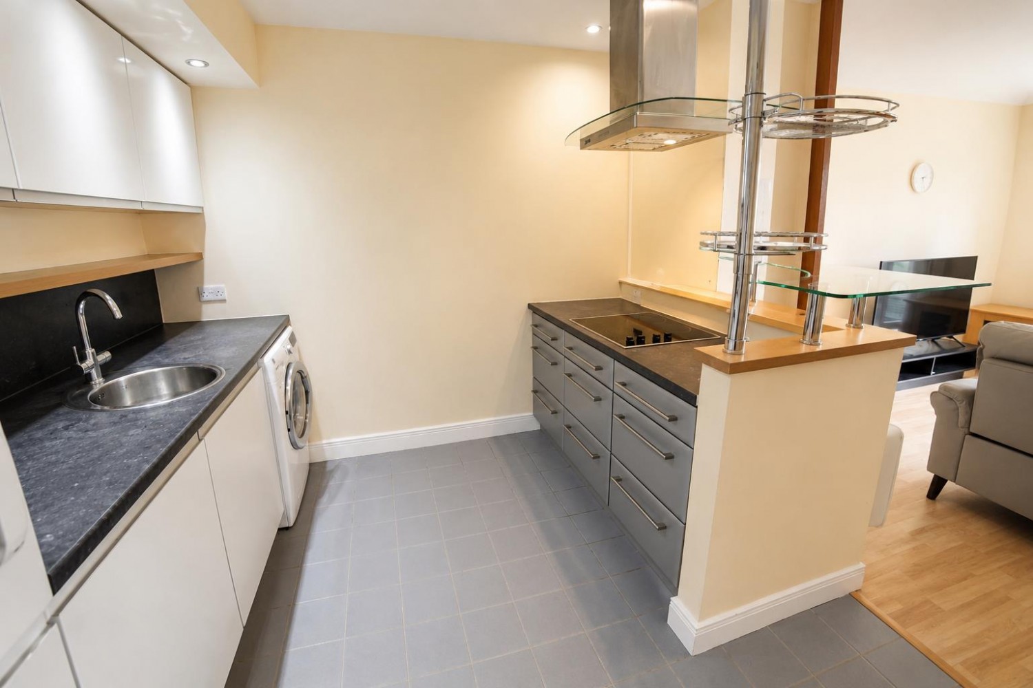 2 bedroom Flat for sale in Bath Lane, Newcastle Upon Tyne