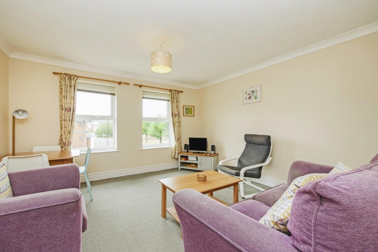 2 bedroom Flat for sale in Nicholas Gardens, York