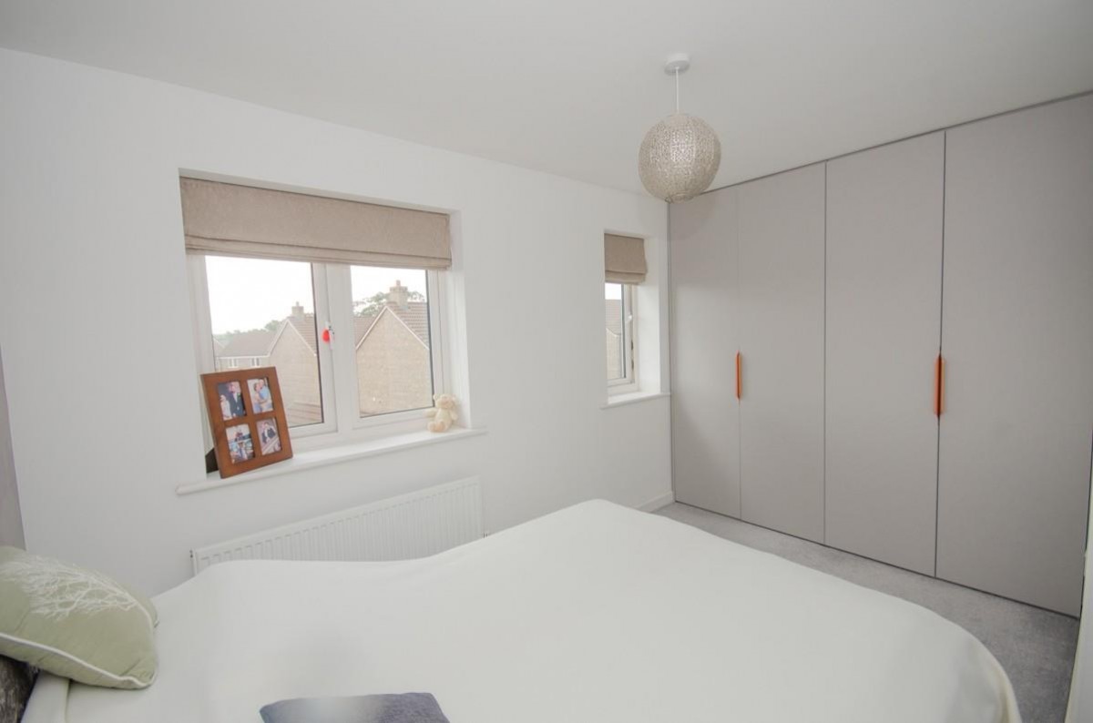Honeysuckle Road, Emersons Green, Bristol, BS16 7LS