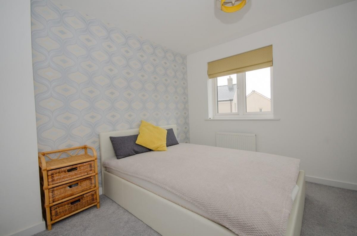 Honeysuckle Road, Emersons Green, Bristol, BS16 7LS