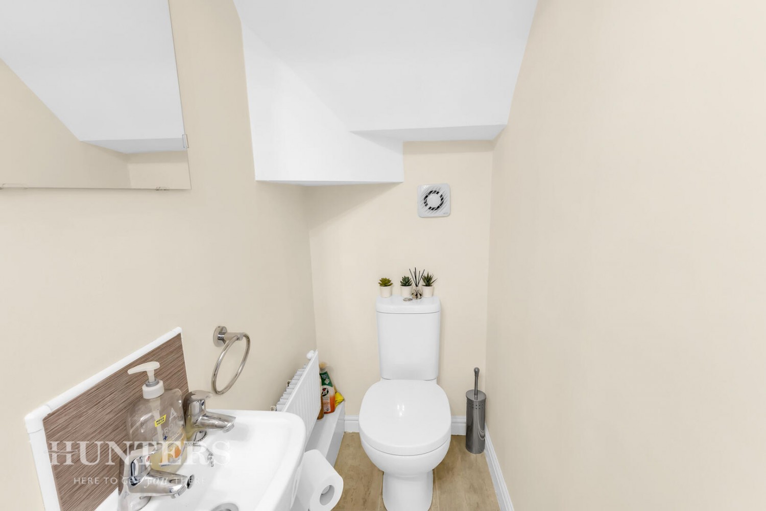 3 bedroom House for sale in Mayflower Gardens, Wardle OL12 9DF