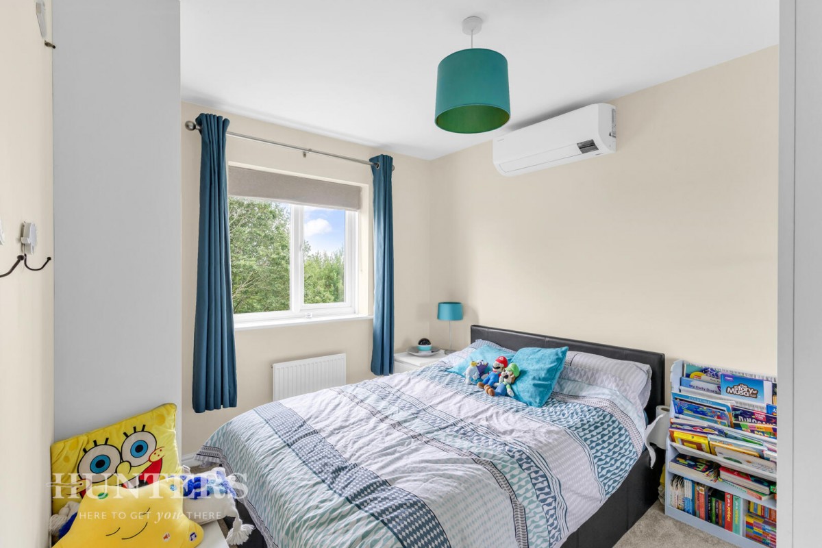 Mayflower Gardens, Wardle OL12 9DF