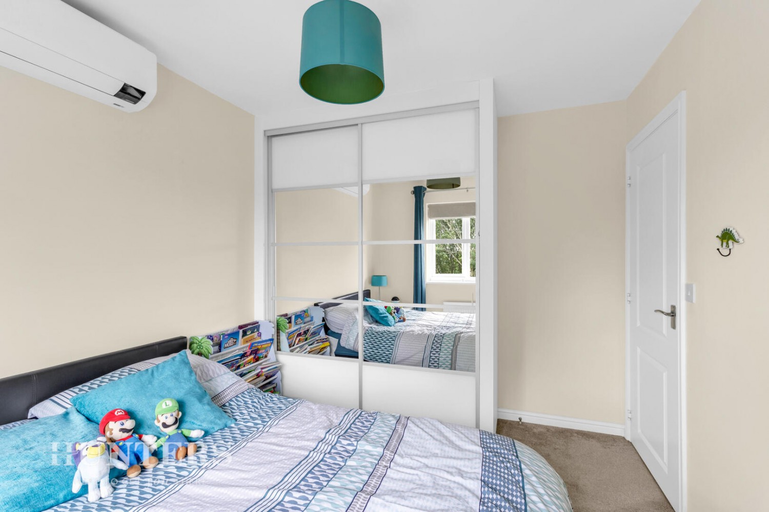 3 bedroom House for sale in Mayflower Gardens, Wardle OL12 9DF