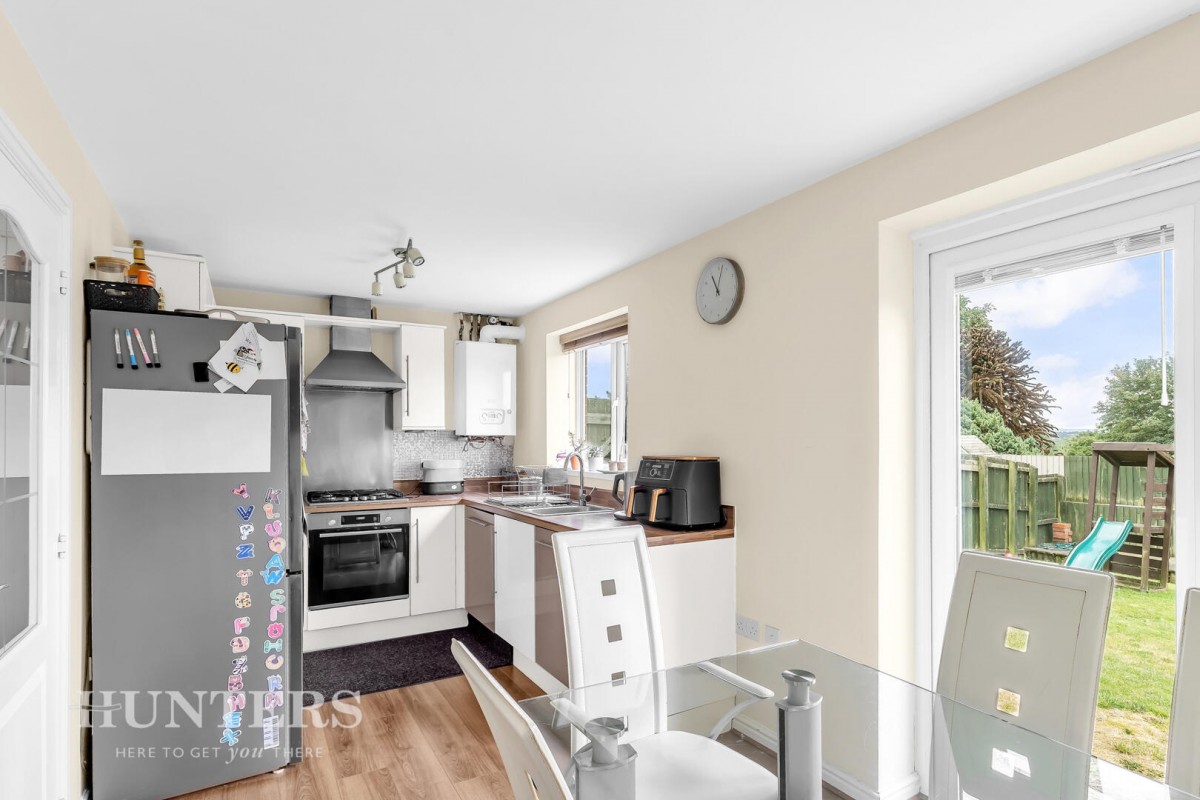 Mayflower Gardens, Wardle OL12 9DF