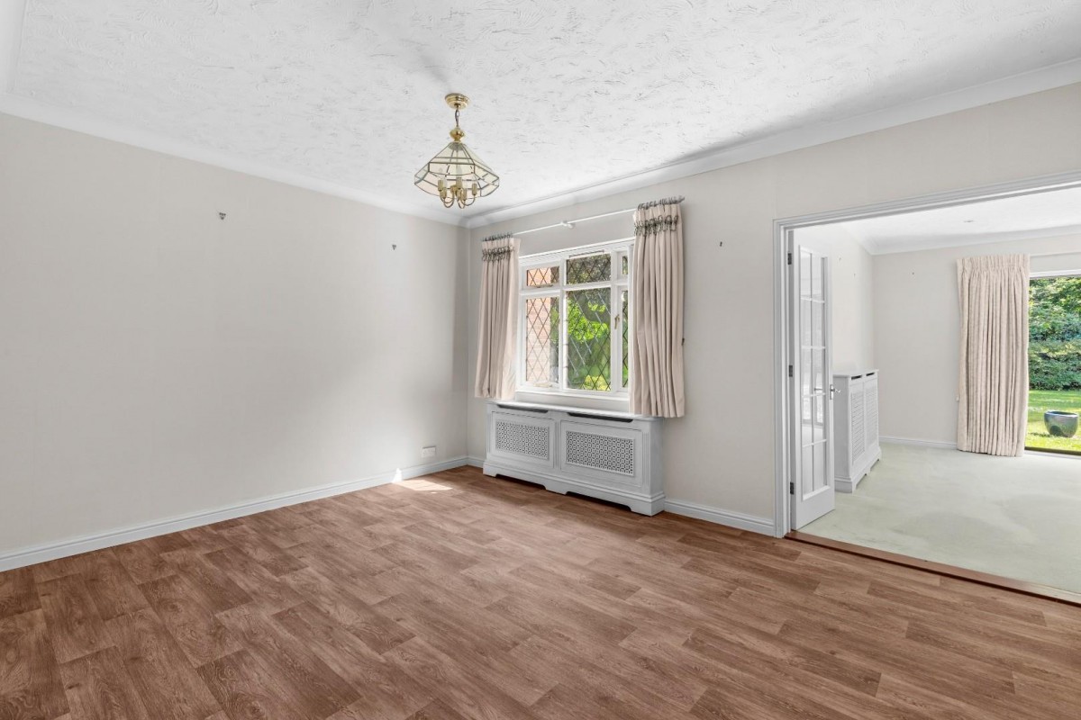 Laurel Court, Long Park, Chesham Bois, Amersham, Buckinghamshire, HP6 5LP